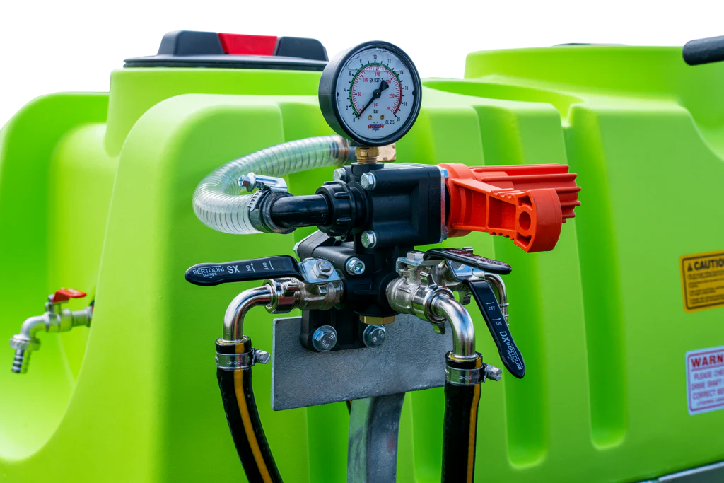 300L LinkOn™ 3PL Tractor Boom Sprayer with 22 l/min pump and 3 way reg - Image 6