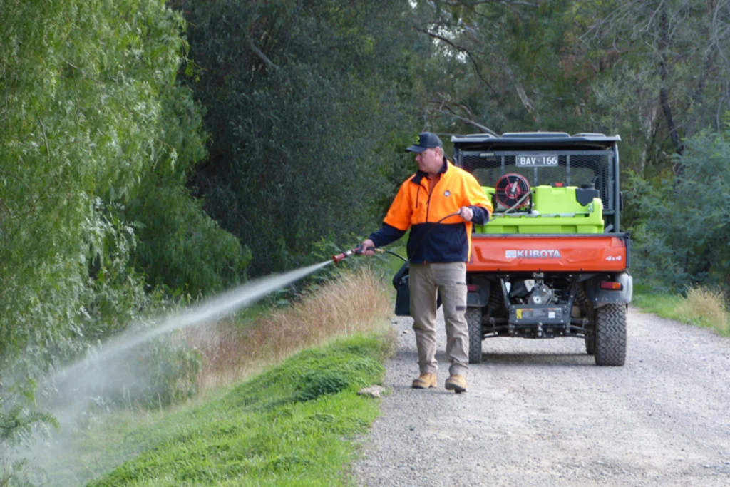 300L OnDeck™ UTV Sprayer (Honda GX35) 12lpm, 360psi - Image 5