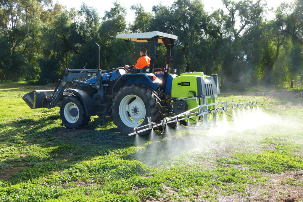 800L LinkOn™ 3PL Tractor Boom Sprayer With Pump - Image 6