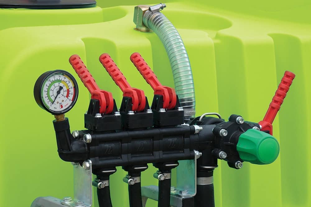 800L LinkOn™ 3PL Tractor Boom Sprayer With Pump - Image 7